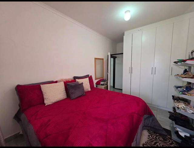 16 BEDROOM COMPLEX FOR SALE IN KENSINGTON